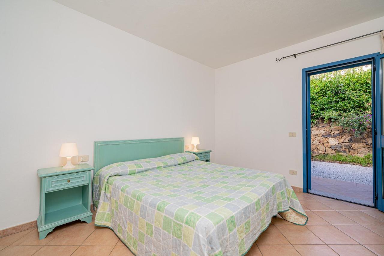 Apartments In Residence With Swimming Pool In Cala Girgolu Monte Petrosu Dış mekan fotoğraf